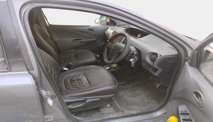 2012 Toyota Etios Liva G, Petrol, Manual, 85,327 km, interior
