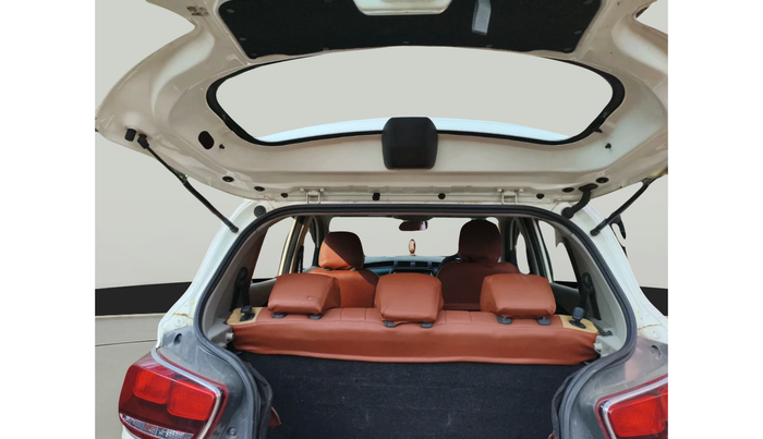 2016 Mahindra Kuv100 K8 5 STR, Petrol, Manual, 1,72,998 km, exterior