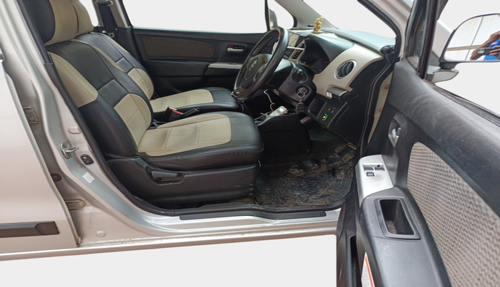 2013 Maruti Wagon R 1.0 LXI CNG, Petrol, Manual, 88,156 km, interior