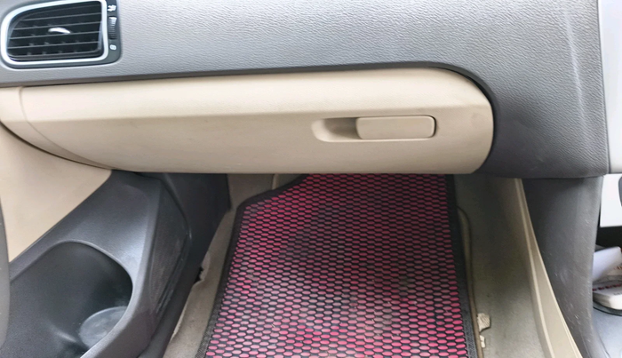 2016 Volkswagen Vento HIGHLINE PETROL AT, Petrol, Automatic, 89,643 km, interior