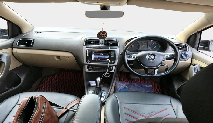 2016 Volkswagen Vento HIGHLINE PETROL AT, Petrol, Automatic, 89,643 km, interior