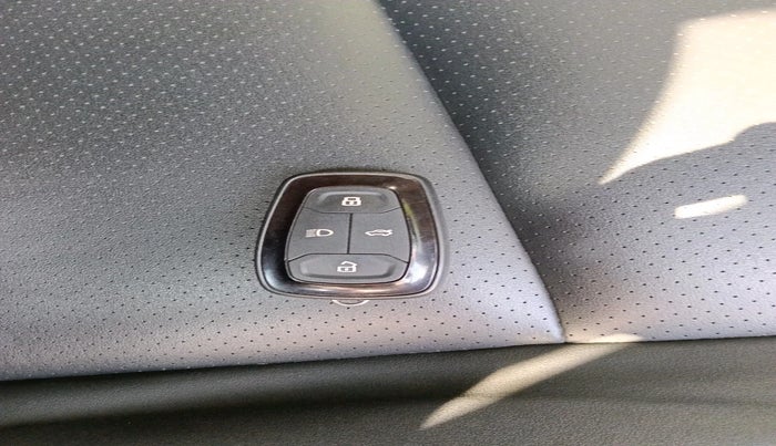 2023 Tata ALTROZ XZ PLUS PETROL, Petrol, Manual, 40,982 km, interior