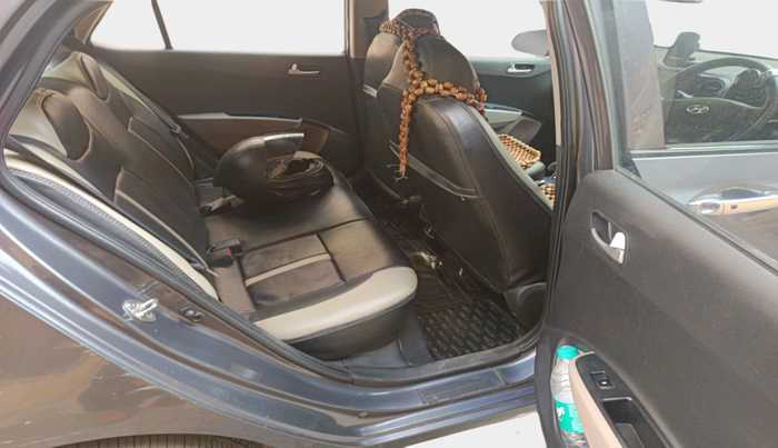 2013 Hyundai Grand i10 SPORTZ AT 1.2 KAPPA VTVT, Petrol, Automatic, 61,312 km, interior