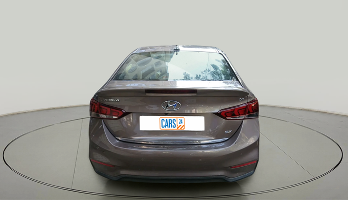 2018 Hyundai Verna 1.6 VTVT SX (O) AT, Petrol, Automatic, 83,385 km, exterior