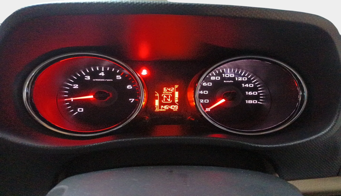 2016 Mahindra TUV300 T8 AMT, Diesel, Automatic, 1,46,409 km, interior
