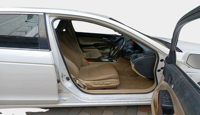 2010 Honda Accord 2.4L I-VTEC AT, Petrol, Automatic, 98,738 km, interior