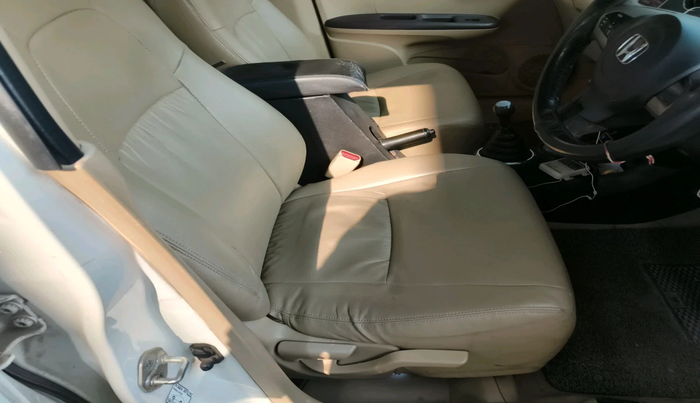 2013 Honda Amaze 1.5L I-DTEC S, Diesel, Manual, 1,34,341 km, interior