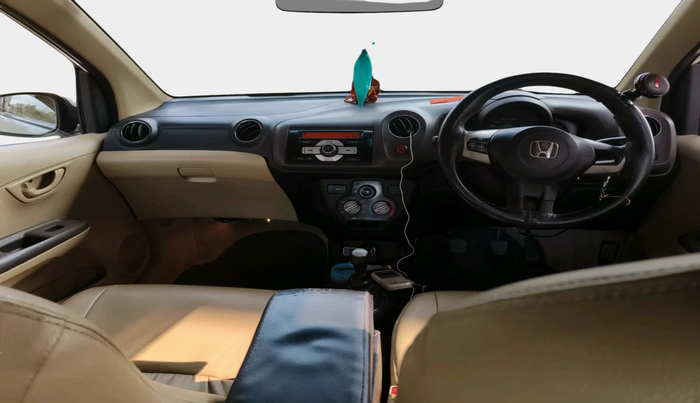2013 Honda Amaze 1.5L I-DTEC S, Diesel, Manual, 1,34,341 km, interior