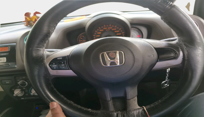 2013 Honda Amaze 1.5L I-DTEC S, Diesel, Manual, 1,34,341 km, interior