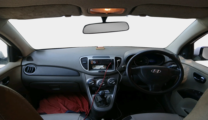 2013 Hyundai i10 MAGNA 1.1, Petrol, Manual, 65,104 km, interior