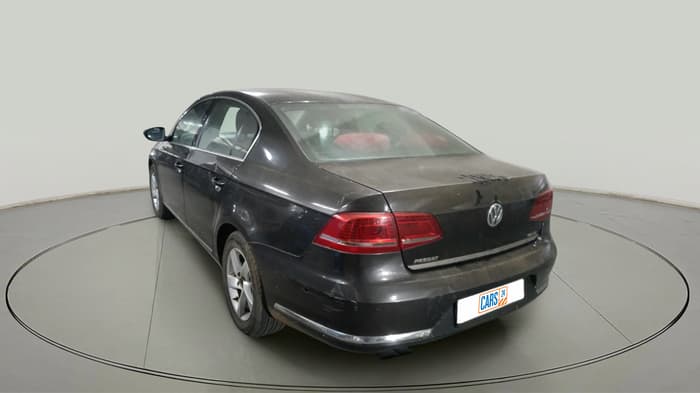 2011 Volkswagen Passat 2.0 PD DSG, Diesel, Automatic, 1,70,935 km, exterior