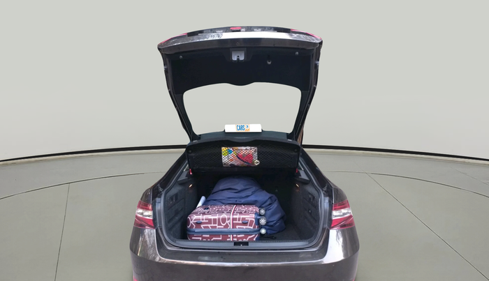 2016 Skoda Superb STYLE 1.8 TSI AT, Petrol, Automatic, 89,376 km, exterior