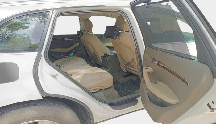 2012 Audi Q5 2.0 TDI QUATTRO, Diesel, Automatic, 1,10,507 km, interior