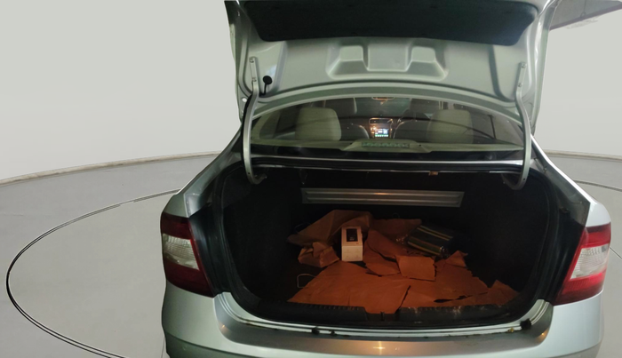 2016 Skoda Rapid 1.6 MPI STYLE AT, Petrol, Automatic, 74,472 km, exterior