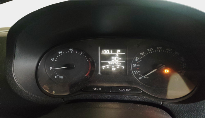 2016 Skoda Rapid 1.6 MPI STYLE AT, Petrol, Automatic, 74,472 km, interior