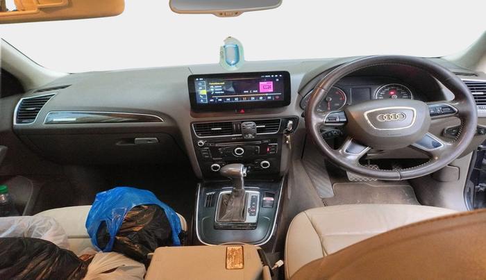 2013 Audi Q5 2.0 TDI QUATTRO, Diesel, Automatic, 1,08,497 km, interior