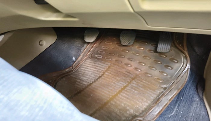 2010 Honda City 1.5L I-VTEC V MT, Petrol, Manual, 2,80,000 km, interior