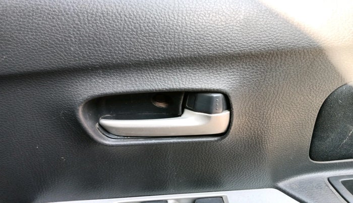 2011 Maruti Wagon R 1.0 VXI, Petrol, Manual, 19,050 km, interior