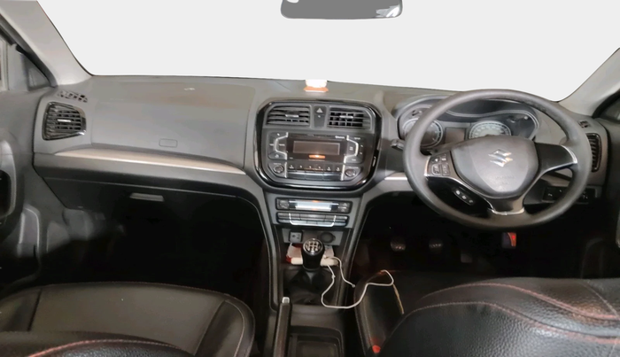 2016 Maruti Vitara Brezza ZDI, Diesel, Manual, 1,08,918 km, interior