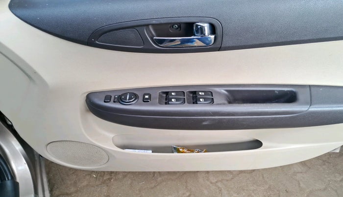 2012 Hyundai i20 MAGNA 1.2, Petrol, Manual, 51,500 km, interior