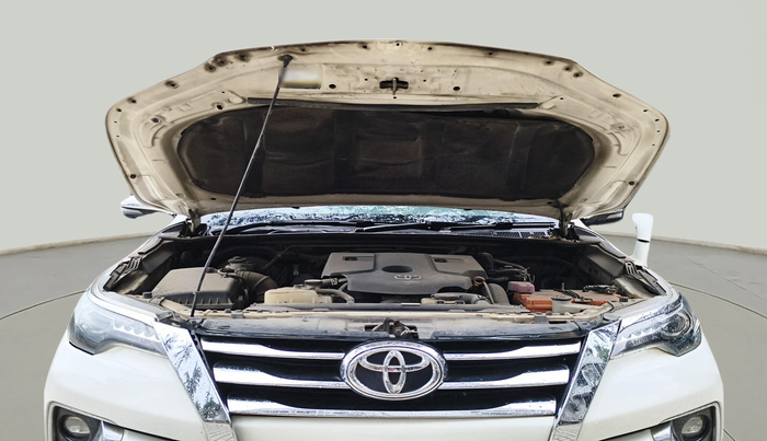 2018 Toyota Fortuner 2.8 4X2 AT, Diesel, Automatic, 72,671 km, exterior