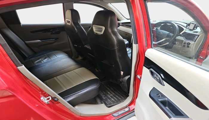 2016 Mahindra Kuv100 K6 6 STR, Petrol, Manual, 57,149 km, interior