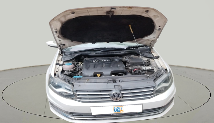 2016 Volkswagen Vento HIGHLINE 1.5 AT, Diesel, Automatic, 1,14,556 km, exterior