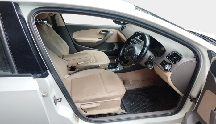 2016 Volkswagen Vento HIGHLINE 1.5 AT, Diesel, Automatic, 1,14,556 km, interior