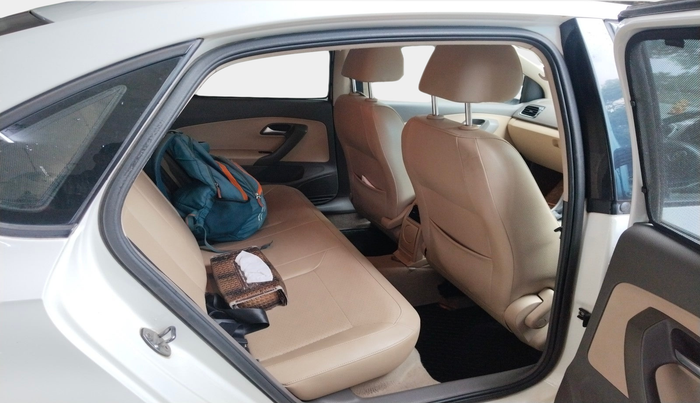 2016 Volkswagen Vento HIGHLINE 1.5 AT, Diesel, Automatic, 1,14,556 km, interior