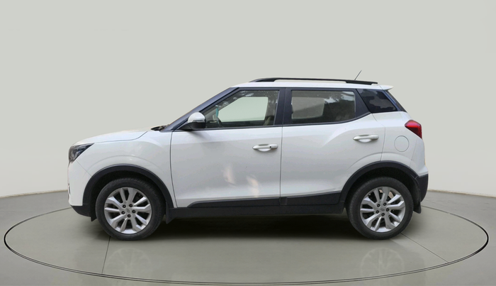 2020 Mahindra XUV300 W8 1.2 PETROL, Petrol, Manual, 22,363 km, exterior