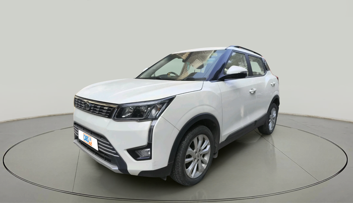 2020 Mahindra XUV300 W8 1.2 PETROL, Petrol, Manual, 22,363 km, exterior