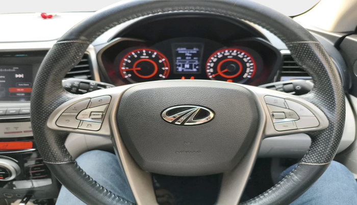 2020 Mahindra XUV300 W8 1.2 PETROL, Petrol, Manual, 22,363 km, interior