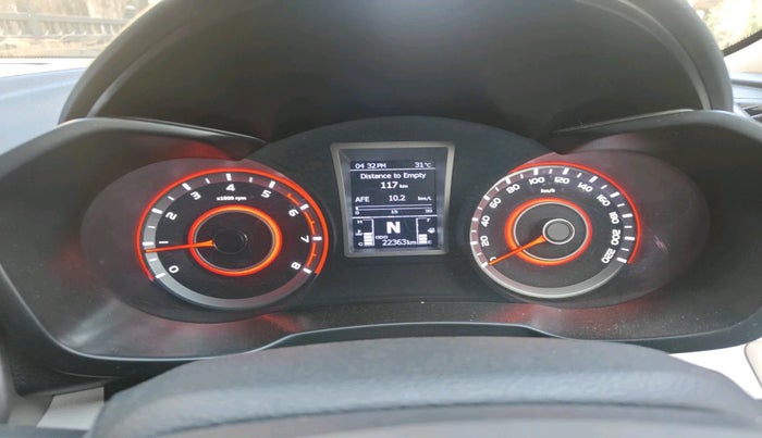 2020 Mahindra XUV300 W8 1.2 PETROL, Petrol, Manual, 22,363 km, interior