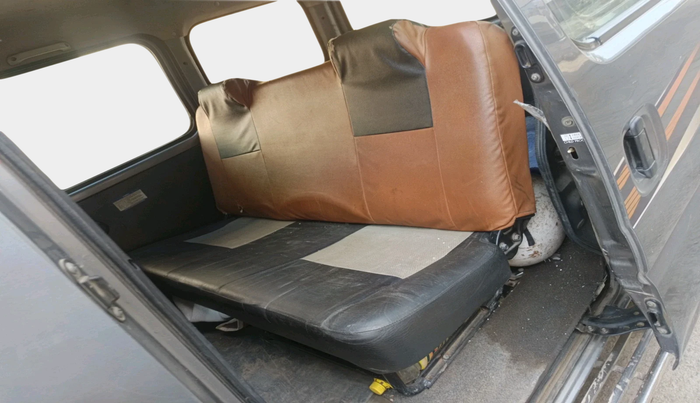 2018 Maruti Eeco 5 STR WITH A/C+HTR, Petrol, Manual, 1,36,605 km, interior