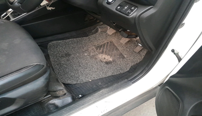 2019 Hyundai VENUE SX(O) 1.4 CRDI, Diesel, Manual, 1,32,531 km, interior