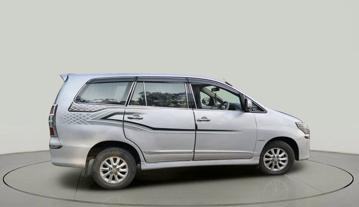 2014 Toyota Innova 2.5 ZX 7 STR, Diesel, Manual, 1,72,826 km, exterior