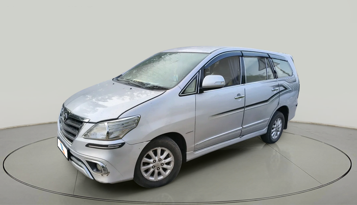 2014 Toyota Innova 2.5 ZX 7 STR, Diesel, Manual, 1,72,826 km, exterior