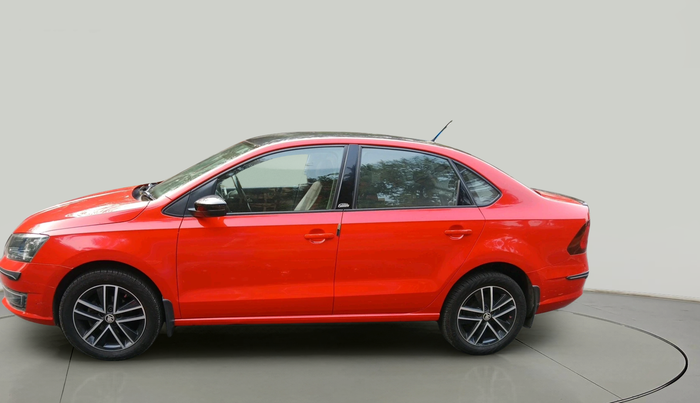 2018 Skoda Rapid STYLE 1.6 MPI AT, Petrol, Automatic, 64,759 km, exterior