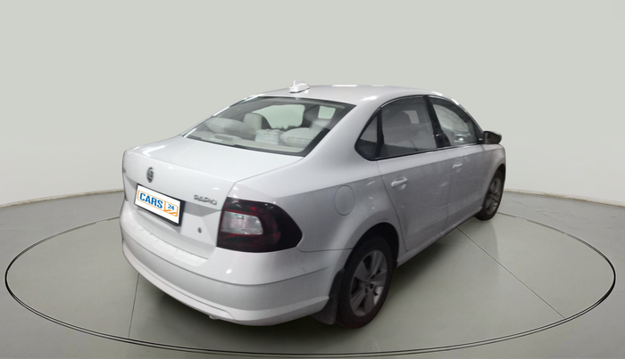 2017 Skoda Rapid AMBITION 1.6 MPI AT, Petrol, Automatic, 56,557 km, exterior