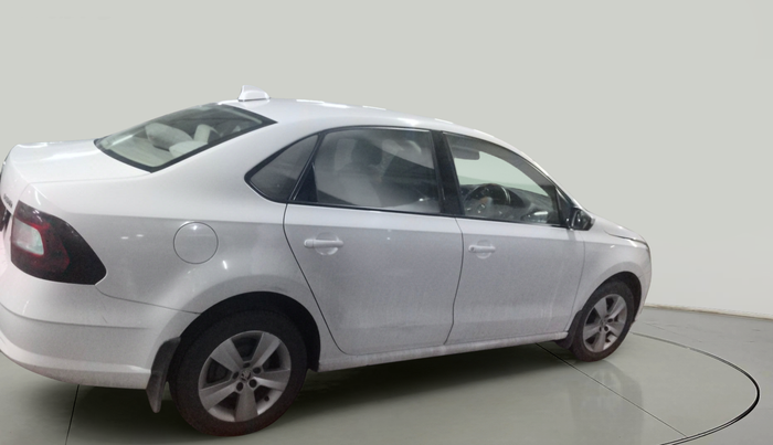 2017 Skoda Rapid AMBITION 1.6 MPI AT, Petrol, Automatic, 56,557 km, exterior