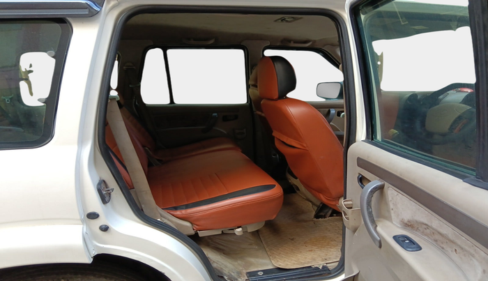 2012 Mahindra Scorpio VLX 2WD, Diesel, Manual, 1,55,422 km, interior