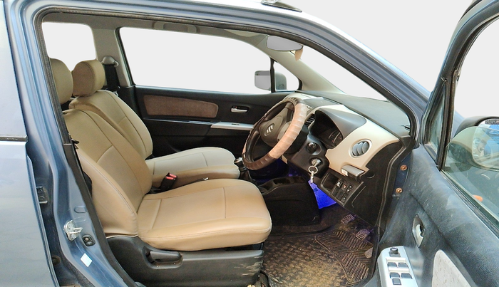 2014 Maruti Wagon R 1.0 VXI, Petrol, Manual, 64,040 km, interior
