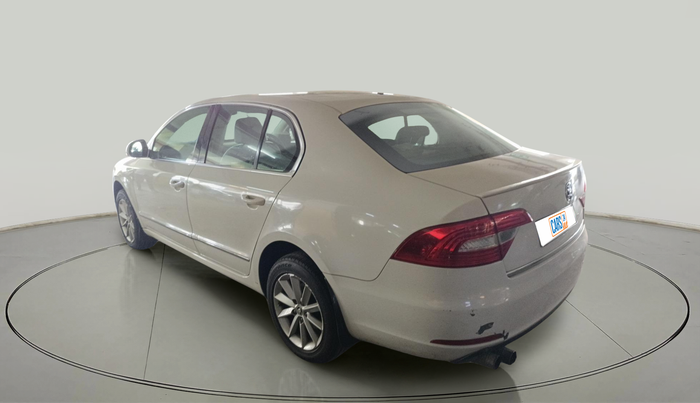 2015 Skoda Superb ELEGANCE 2.0 TDI CR AT, Diesel, Automatic, 1,97,244 km, exterior