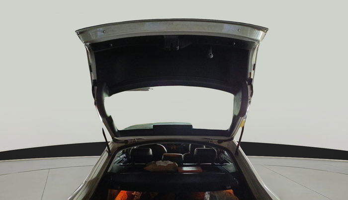 2015 Skoda Superb ELEGANCE 2.0 TDI CR AT, Diesel, Automatic, 1,97,244 km, exterior