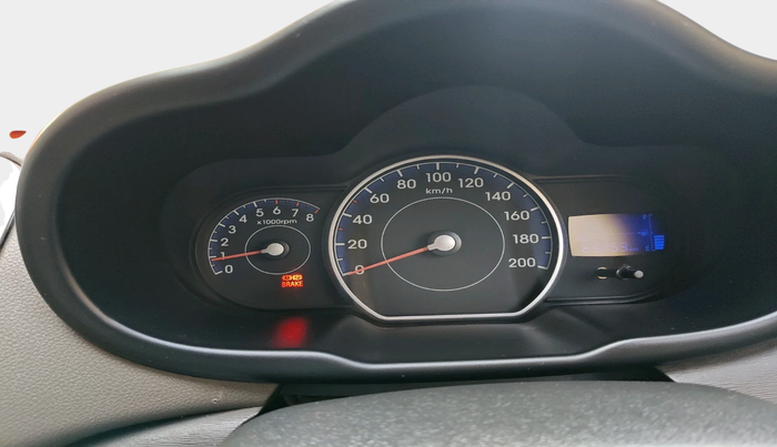 2014 Hyundai i10 MAGNA 1.1, Petrol, Manual, 63,753 km, interior