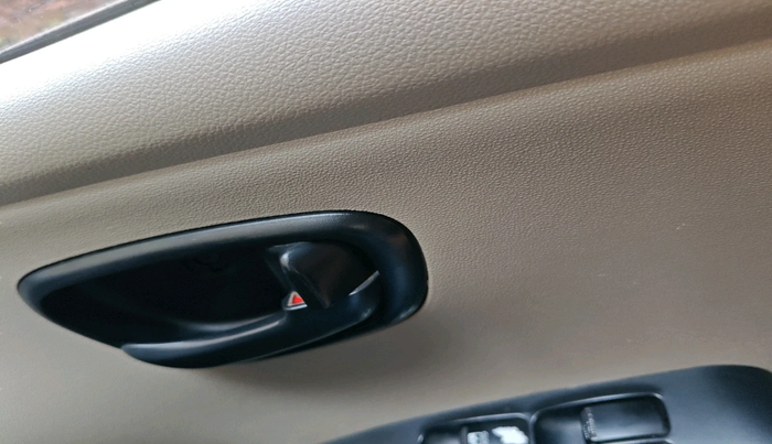 2014 Hyundai i10 MAGNA 1.1, Petrol, Manual, 63,753 km, interior