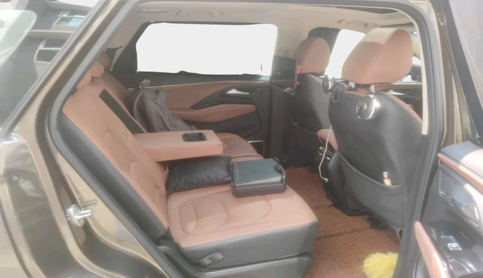 2023 MG HECTOR PLUS SHARP PRO 2.0 TURBO DIESEL 7 STR, Diesel, Manual, 18,226 km, interior