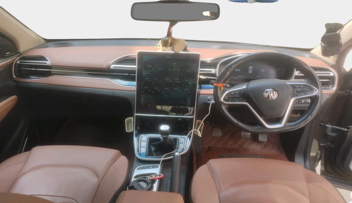 2023 MG HECTOR PLUS SHARP PRO 2.0 TURBO DIESEL 7 STR, Diesel, Manual, 18,226 km, interior