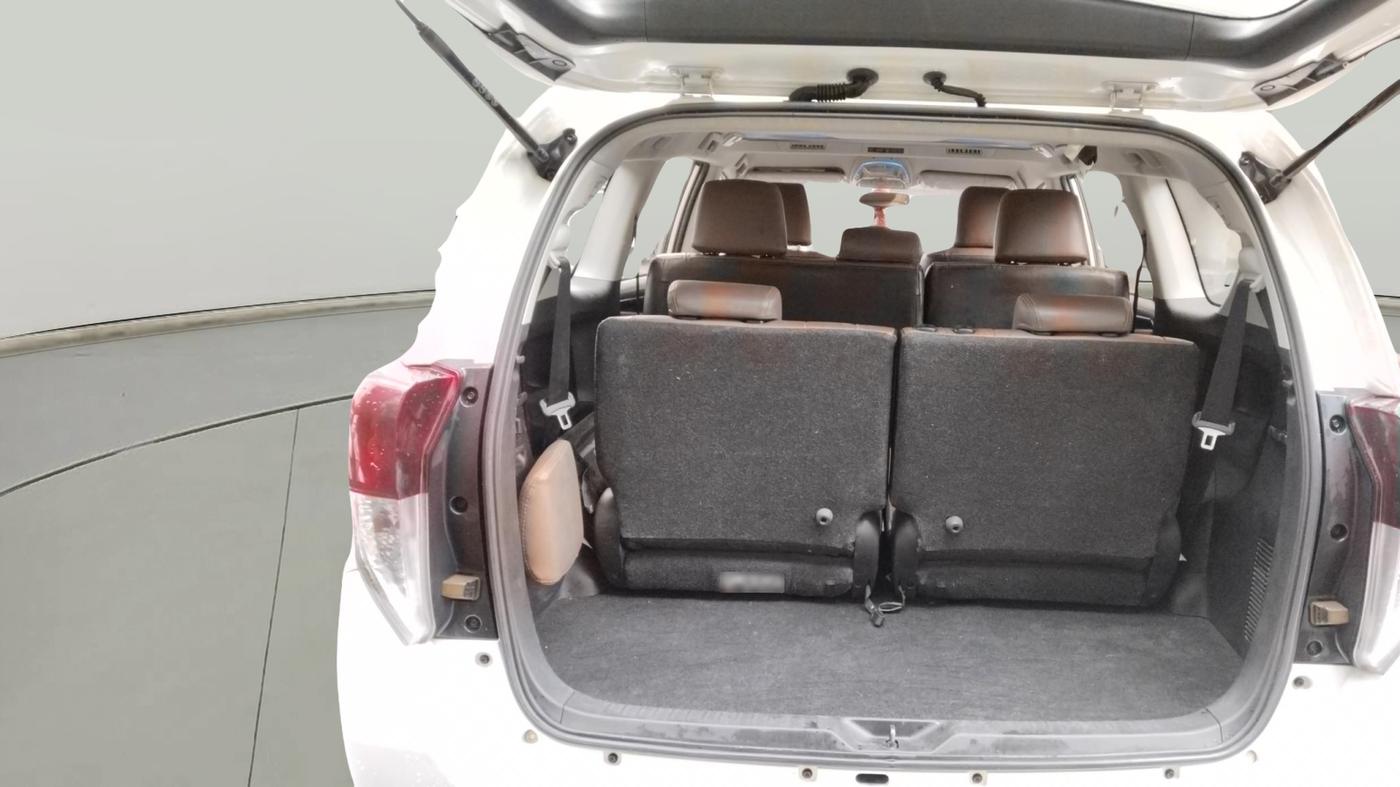 2019 Toyota Innova Crysta 2.4 VX 8 STR, Diesel, Manual, 72,000 km, exterior