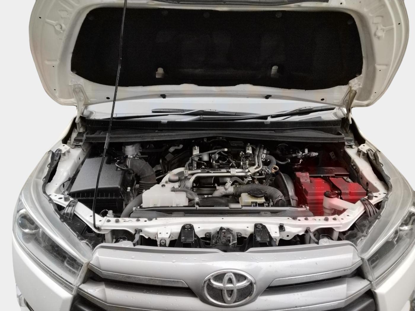 2019 Toyota Innova Crysta 2.4 VX 8 STR, Diesel, Manual, 72,000 km, exterior